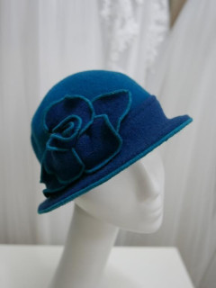 Turkusowy kapelusz dzianina wełniana 54-56 cm