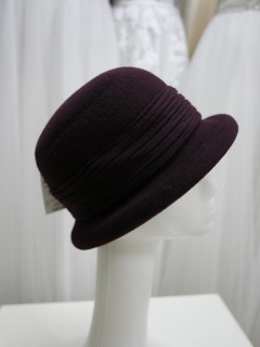 Bakłażan kapelusz  tkanina 54-56 cm