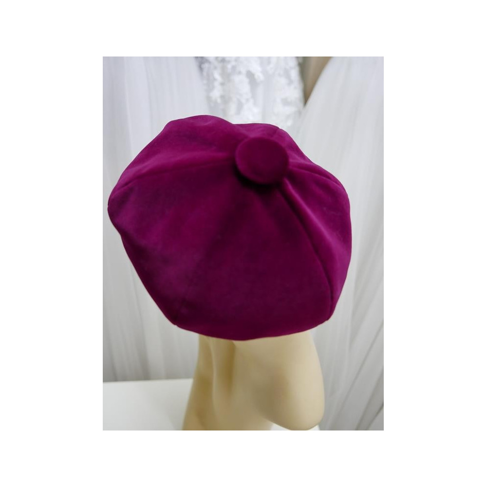 Wiśniowy kaszkiet aksamit  56-58 cm