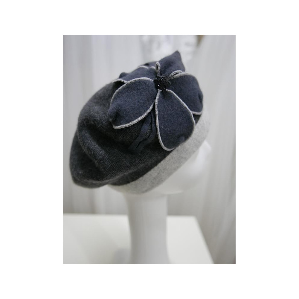 Szary beret na pasku angora