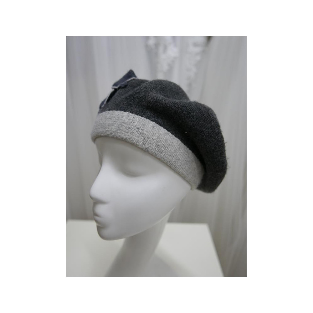 Szary beret na pasku angora