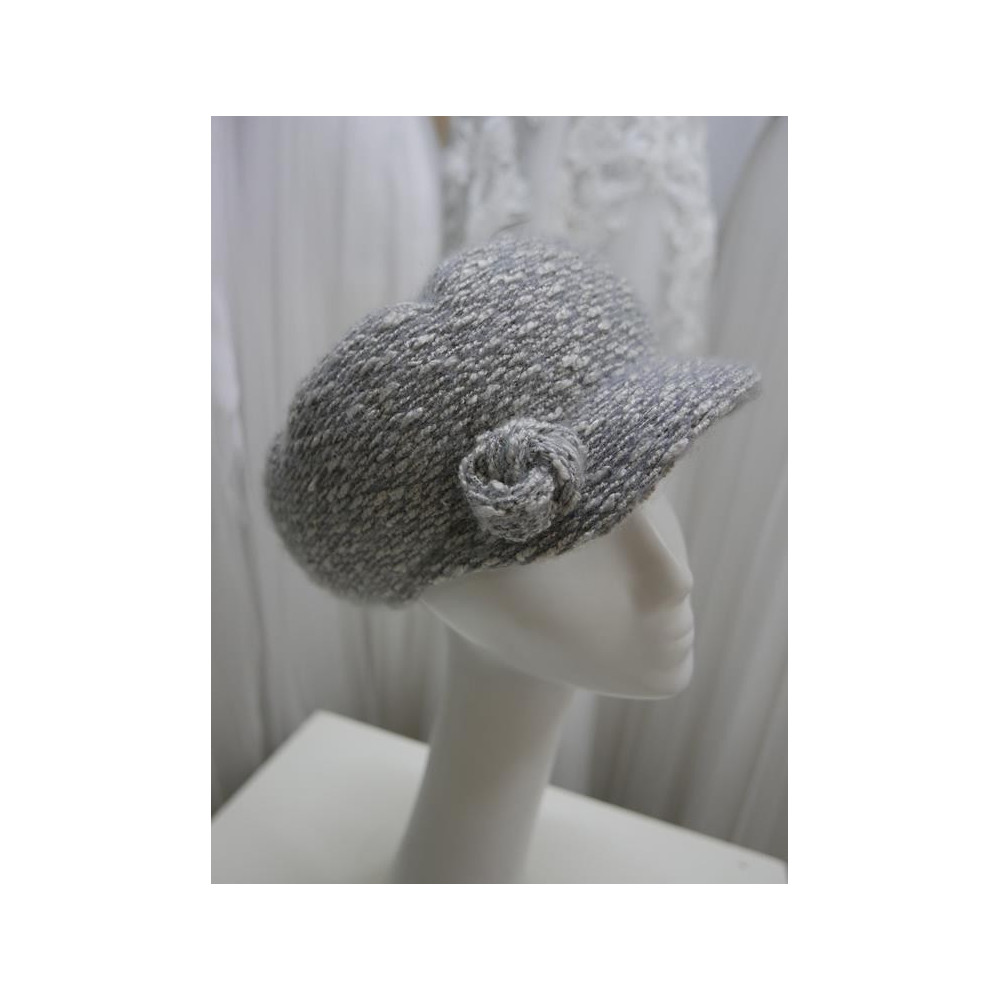 Szaro beżowy kaszkiet modelowany 55-57 cm