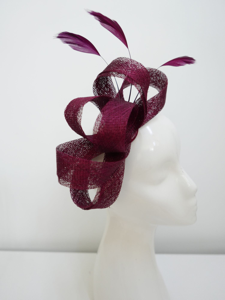 Bordowy fascynator z  sinamay | Zuwika Design