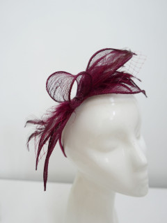 Bordo fascynator z  sinamay | Zuwika Design