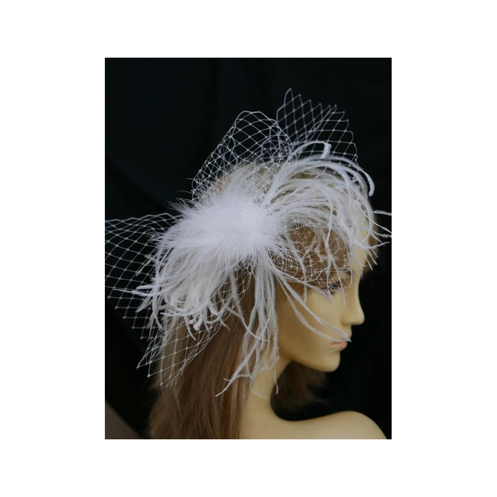 Śmietankowe pióra z woalką stroik do włosów , sukni, kapelusza