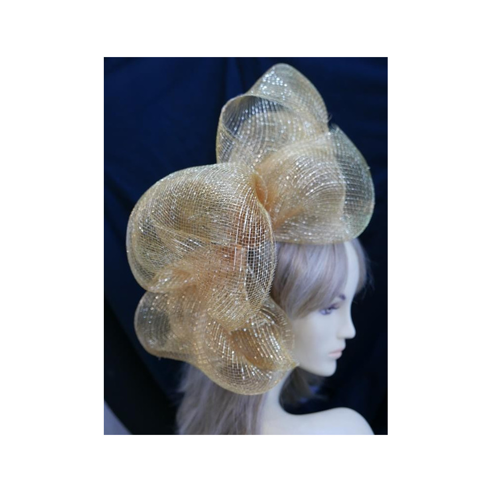 Złoty efektowny fascynator