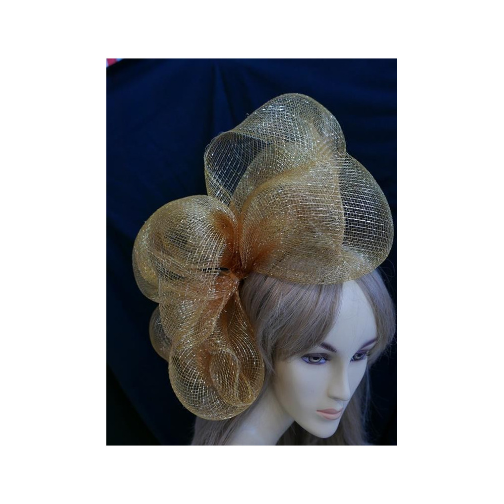 Złoty efektowny fascynator