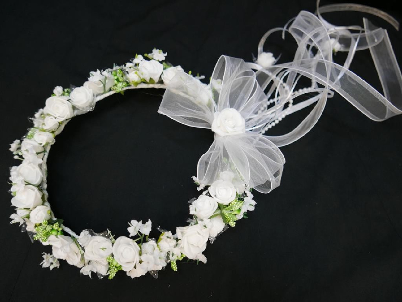 Biało zielony wianek komunijny z kokardą