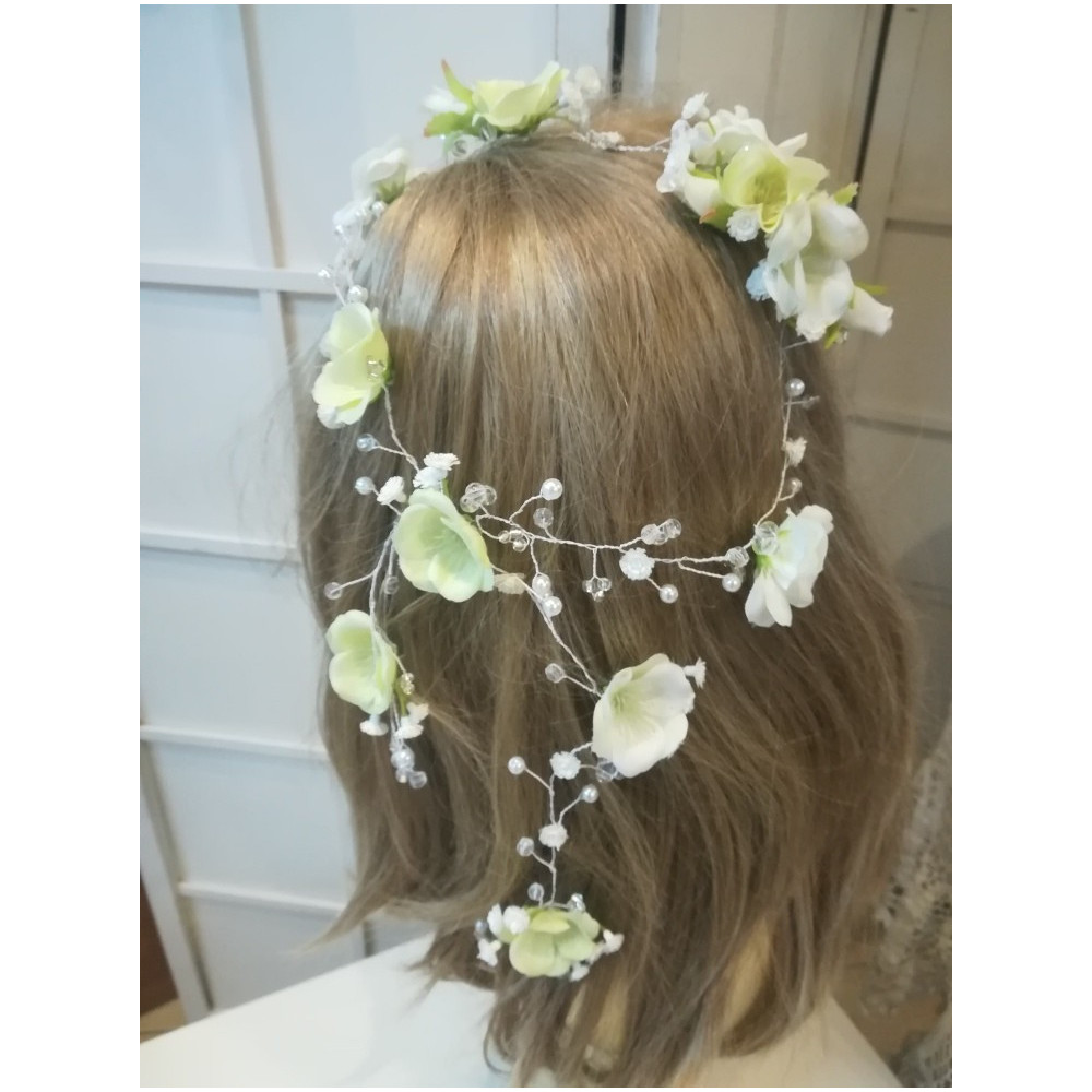 Biało - pistacjowy wianek girlanda, wężyk z kwiatów  90 cm