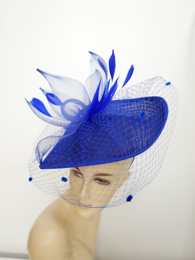 Royal blue kapelusz koktajlowy z lnu z woalką