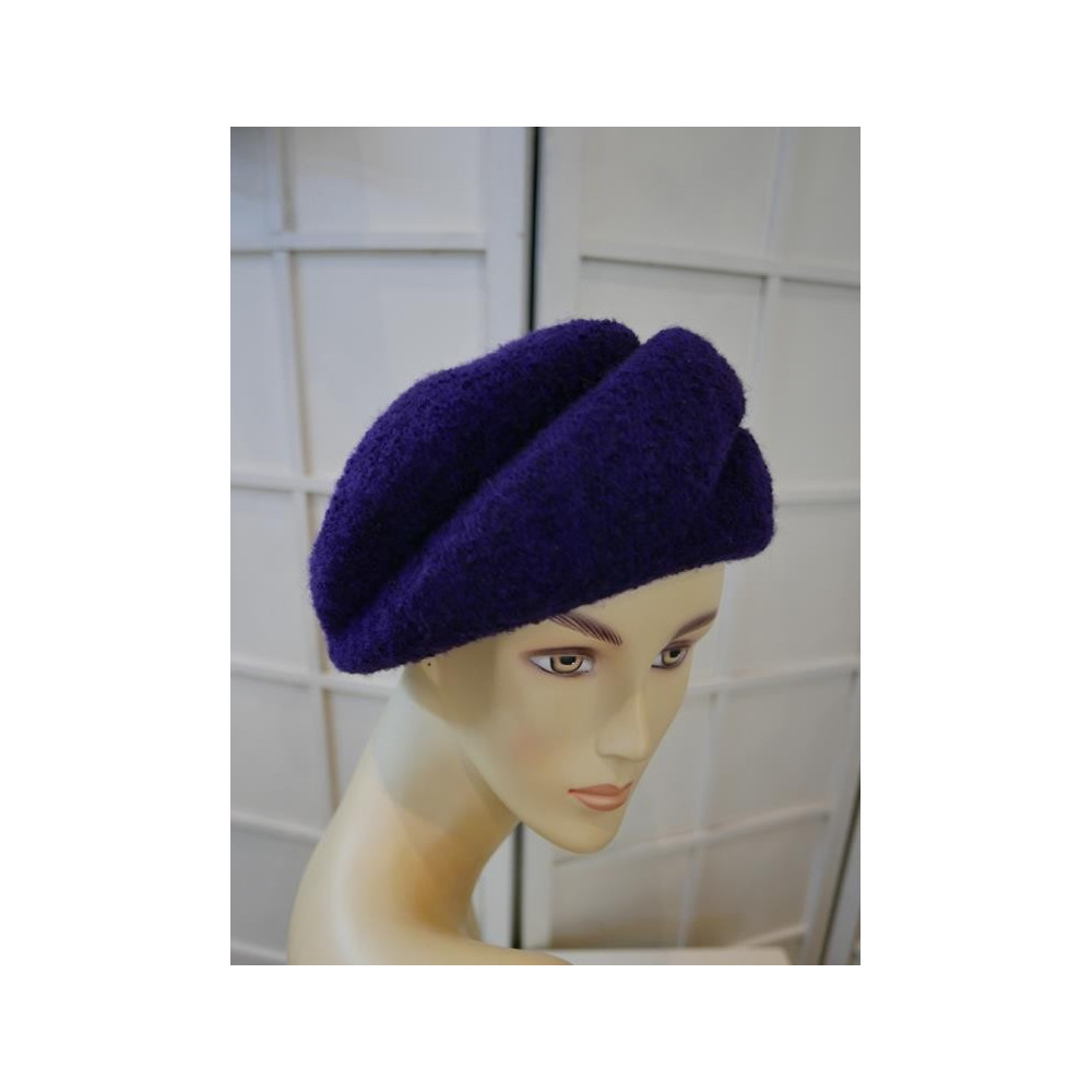 Fioletowy toczek, beret modelowany 55-56 cm