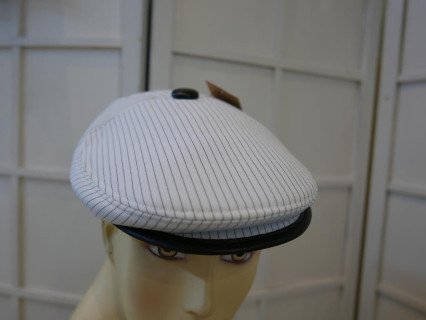 Biało czarny kaszkiet, cyklistówka tkanina 57-58 cm