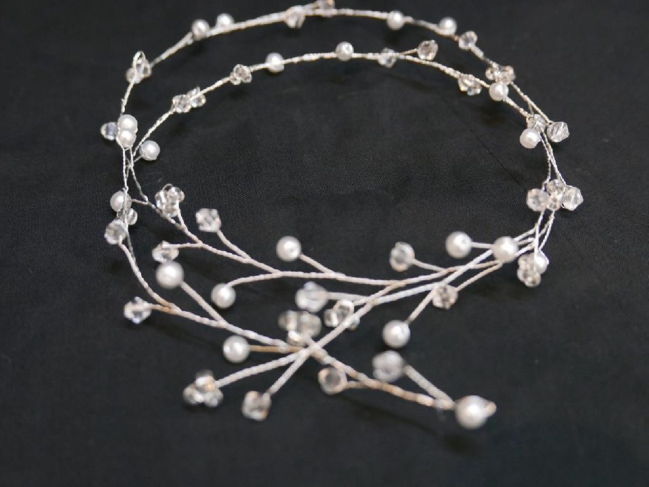 Biały węzyk  - fantazyjny wianek girlanda 85 cm