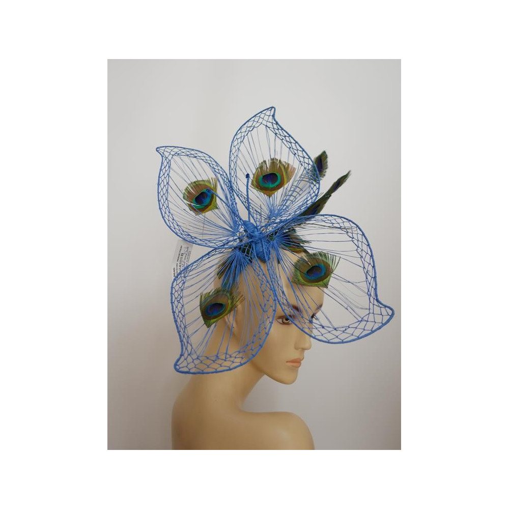 Motyl niebieski z piórami pawia Ascot Derby Hat