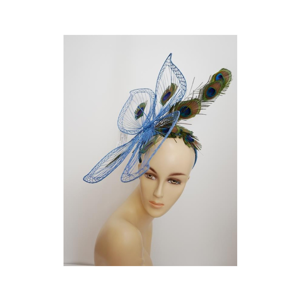 Motyl niebieski z piórami pawia Ascot Derby Hat