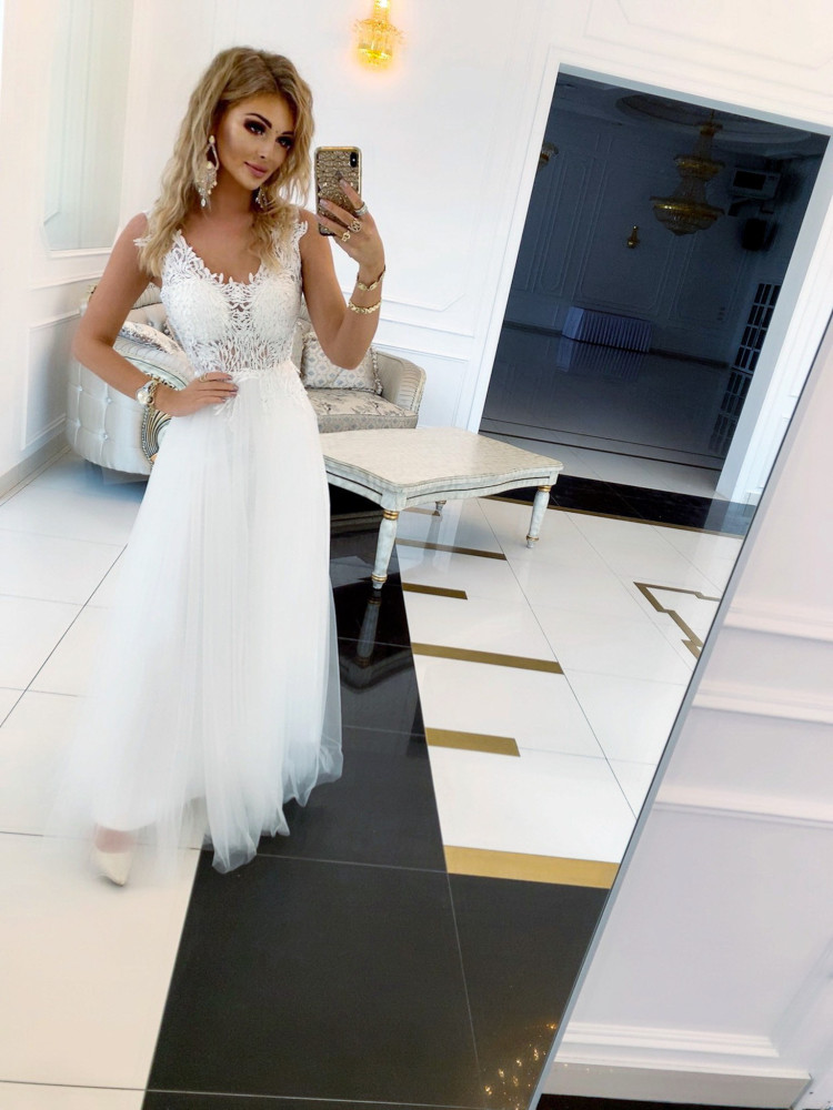 Suknia ślubna LOTOS 38 r dostępna stacjonarnie