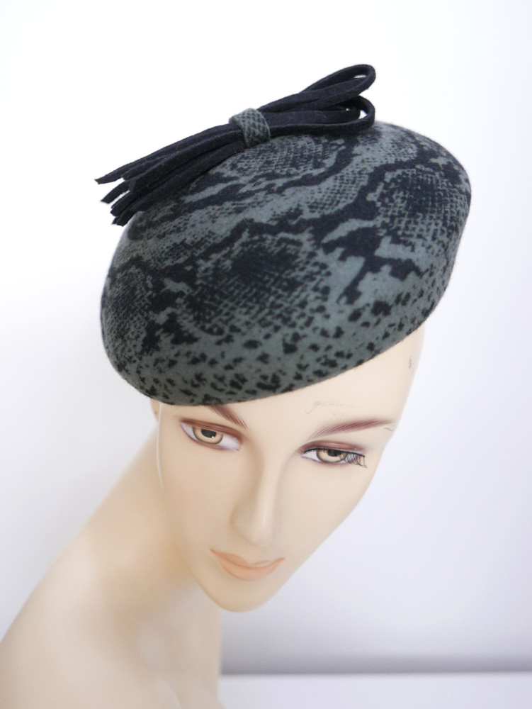 Saturnia midi beret filcowy snake print w kolorach stalowo czarnych |zuwika Design