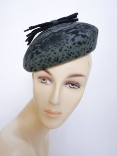Saturnia midi beret filcowy snake print w kolorach stalowo czarnych |zuwika Design