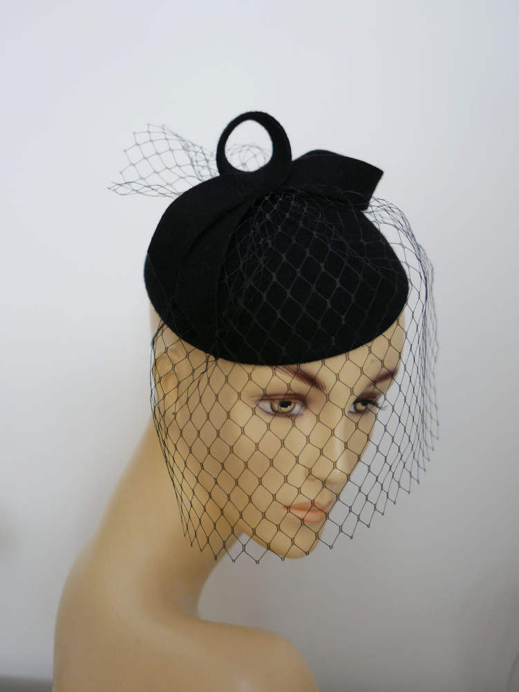 Dominika czarny fascynator z woalką | Zuwika Design