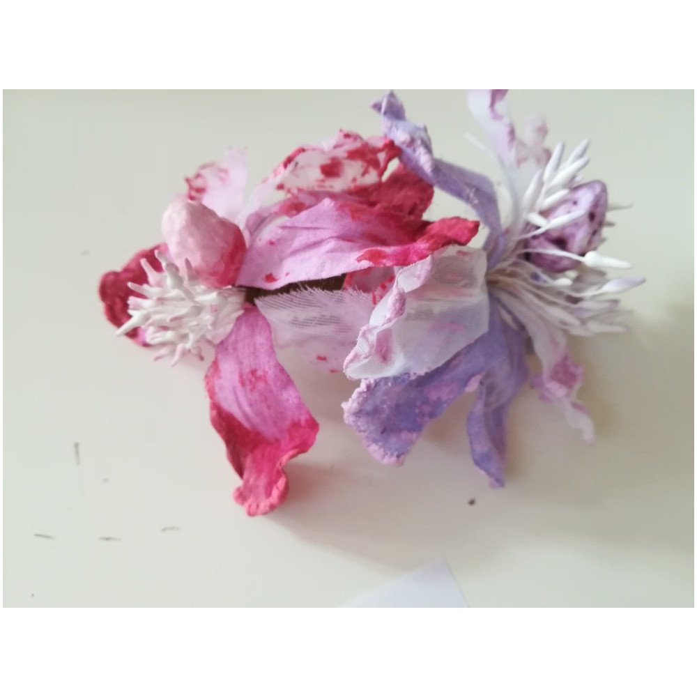 Różowo wrzosowe magnolie stroik na grzebyku