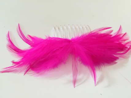 Rózowe piórka na grzebieniu 20 cm
