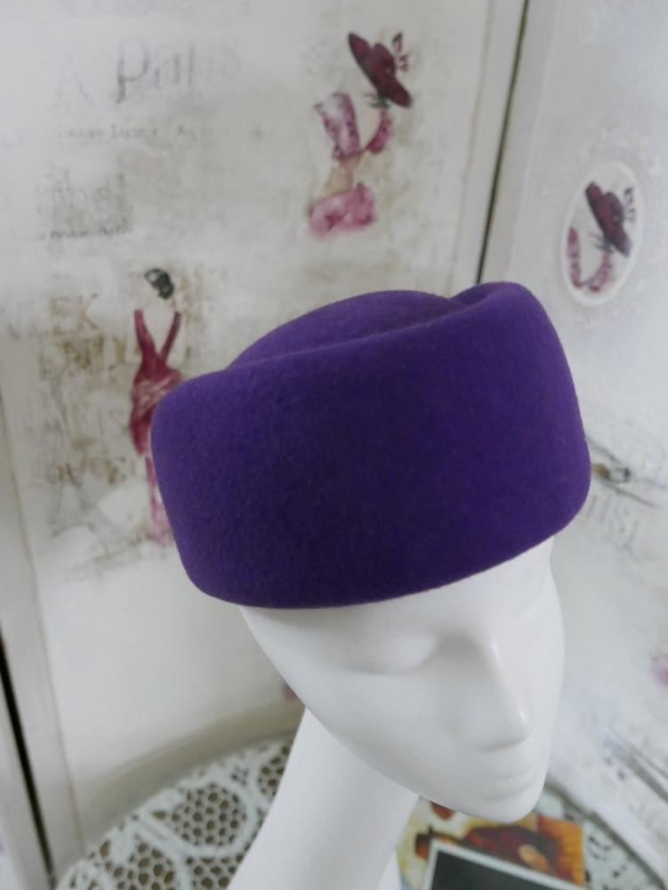 Olga fioletowy filcowy toczek 53 -56 cm