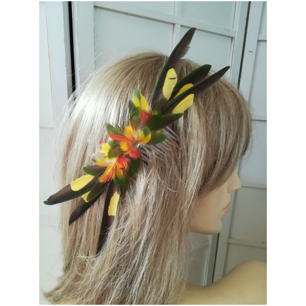 Zielone piórka na grzebieniu 25 cm