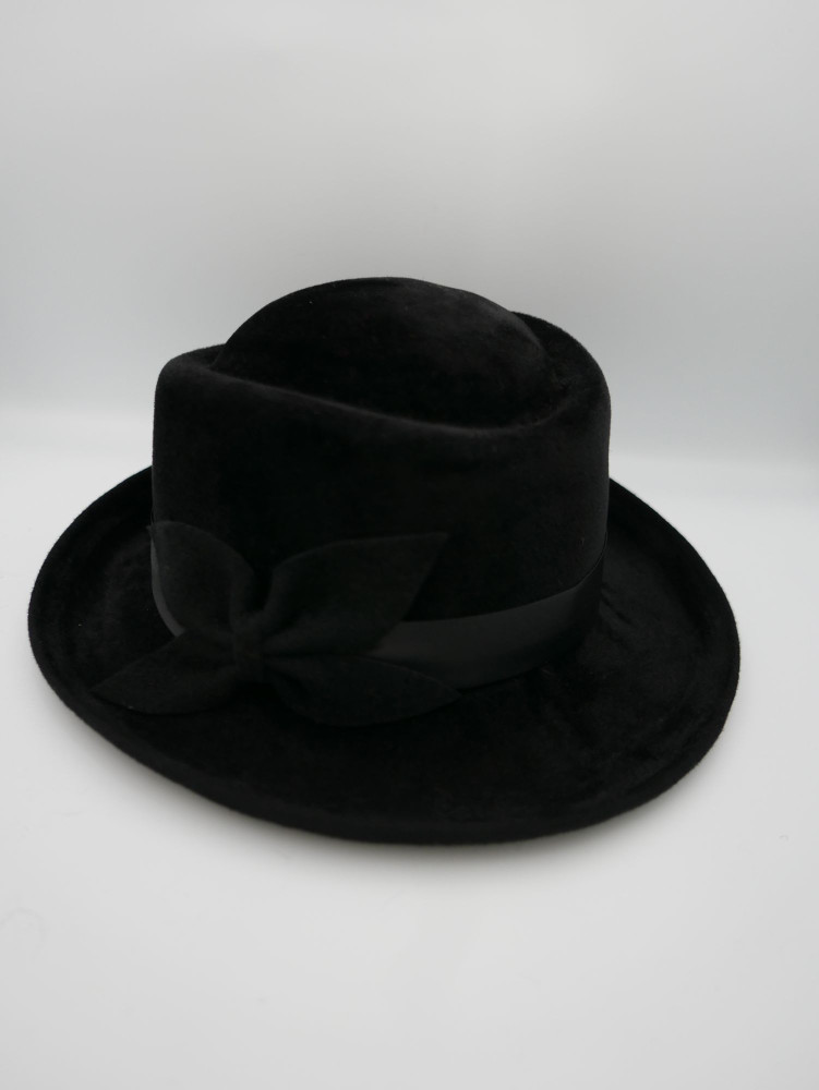 Czarny kapelusz welurowy fur felt | Zuwika Design