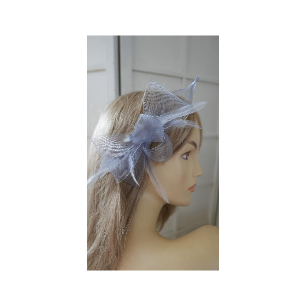 Szary stroik z krynoliny do włosów sukni kapelusza
