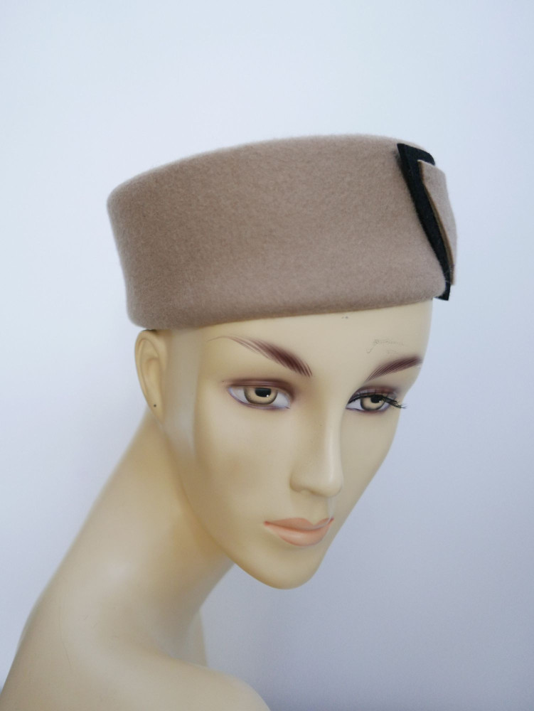 Jackie bezowy toczek filcowy z kokardą 53-55 cm | Zuwika Design
