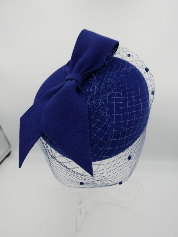 Pastylka royal blue toczek filcowy z woalką | Zuwika Design