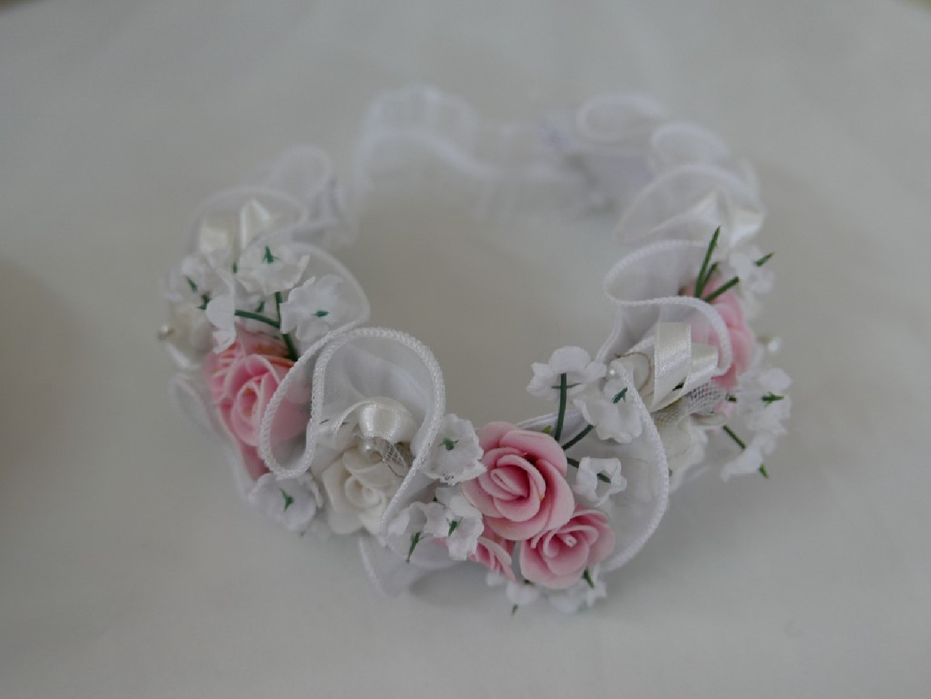 Biało- różowy wianuszek do chrztu 40-46 cm