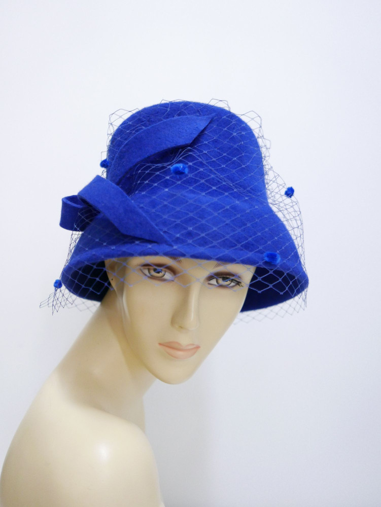 Giselle niebieski kapelusz klosz w stylu retro z woalką 53-56 cm | Zuwika Design