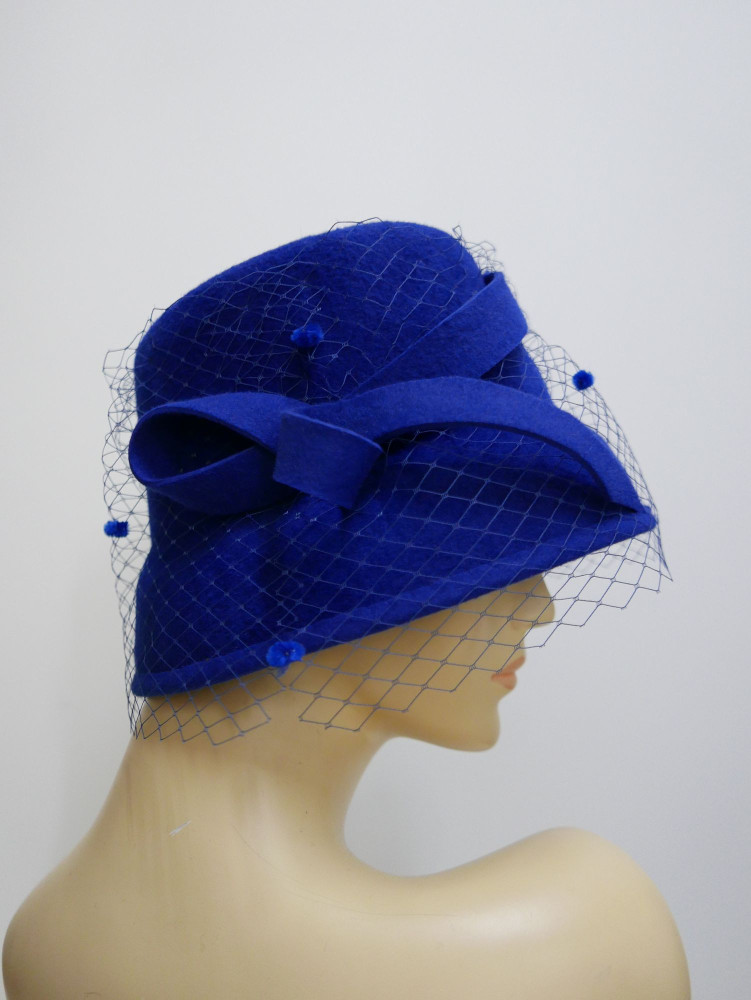 Giselle niebieski kapelusz klosz w stylu retro z woalką 53-56 cm | Zuwika Design