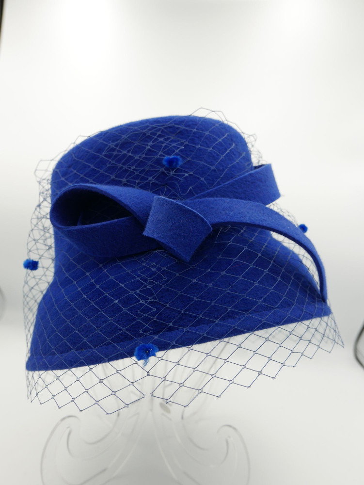 Giselle niebieski kapelusz klosz w stylu retro z woalką 53-56 cm | Zuwika Design