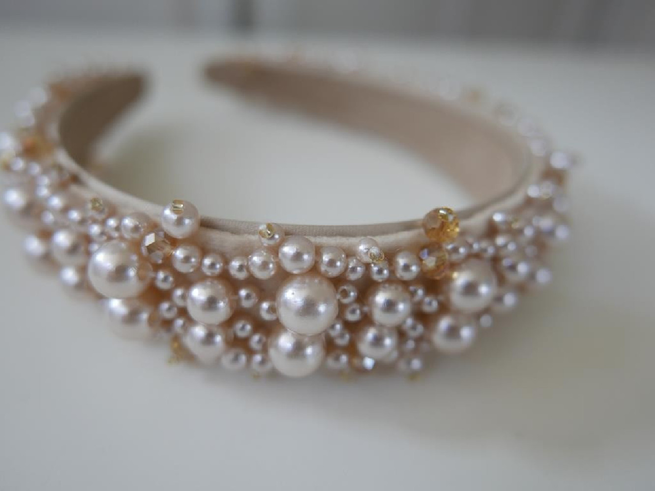 Beżowe perły przepaska szer. 3 cm