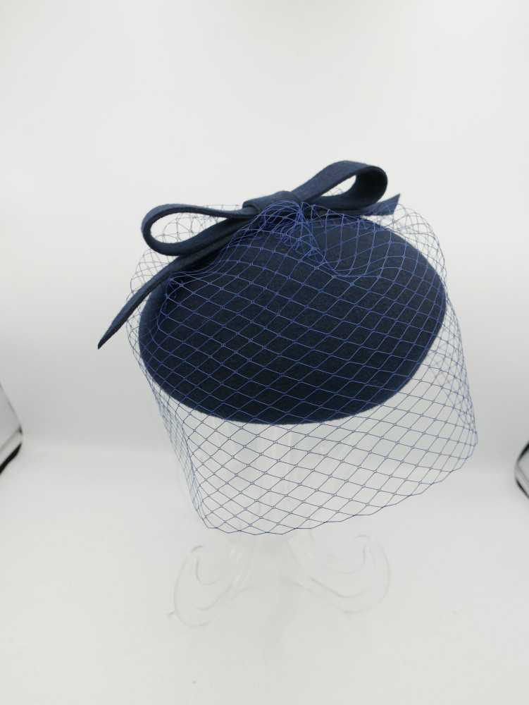 Saturnia granatowy mini beret z woalką | Zuwika Design