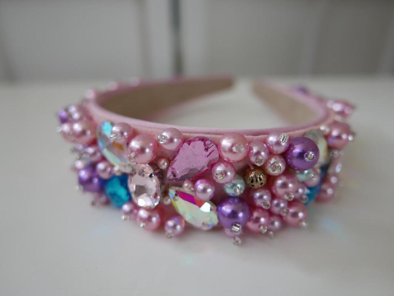 Różowe perły przepaska szer. 4 cm