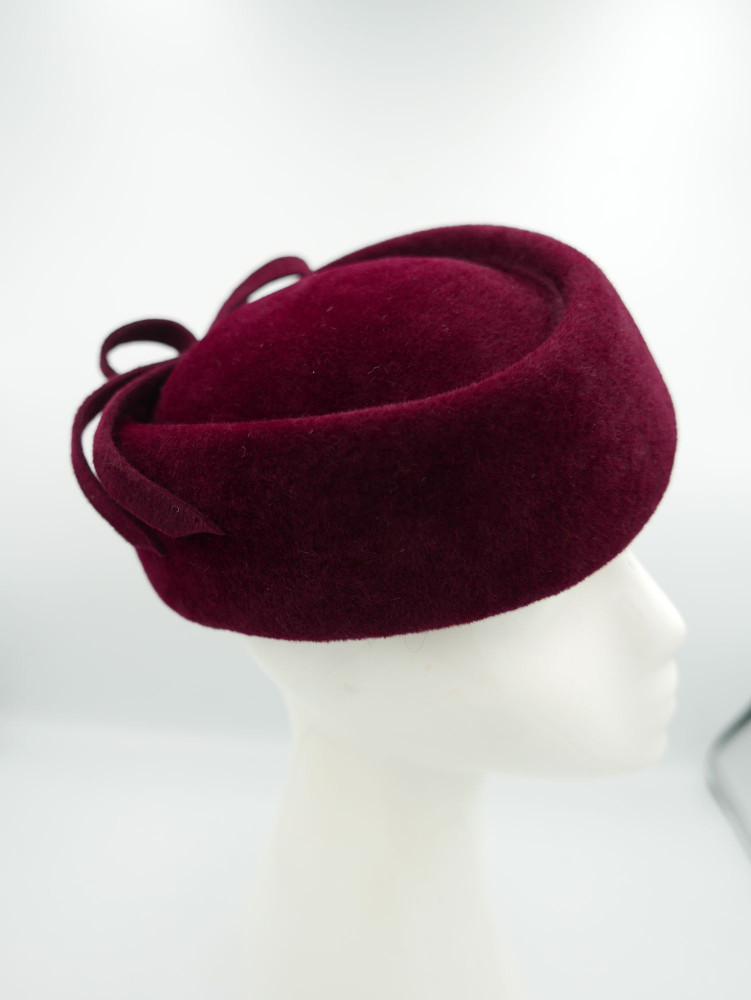 Tatiana, burgundowy toczek welurowy | Zuwika Design