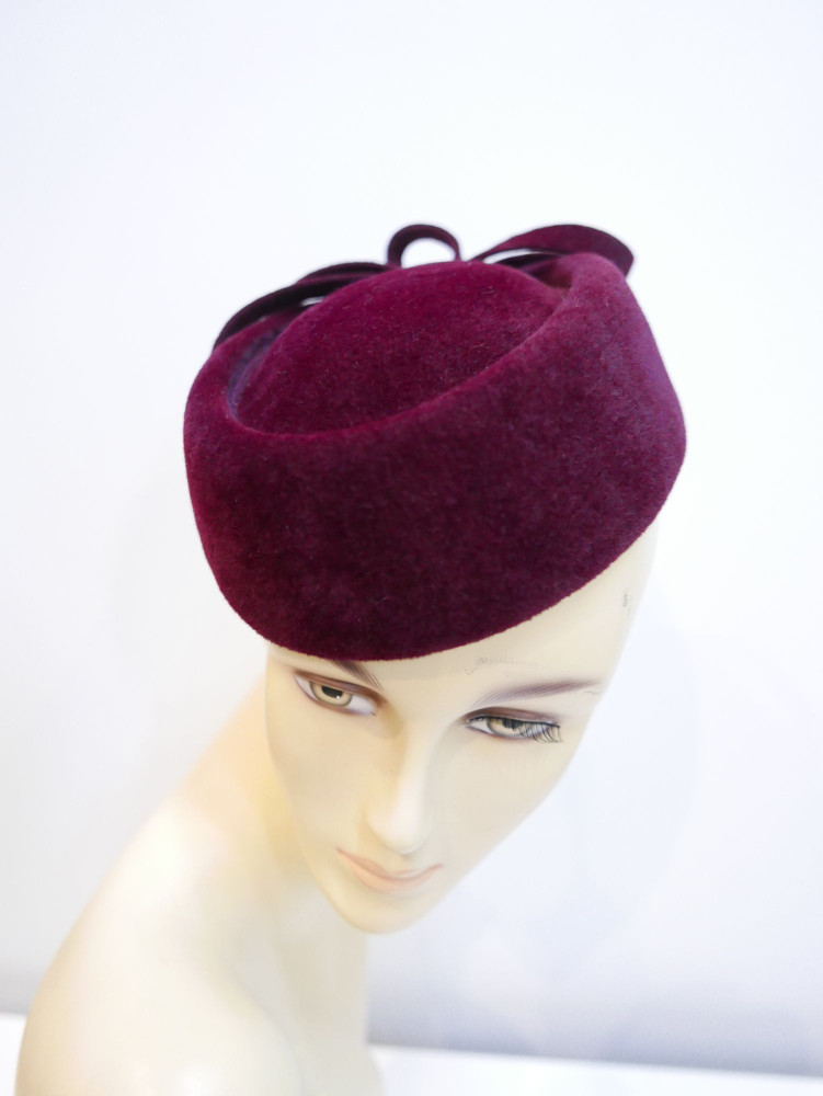 Tatiana, burgundowy toczek welurowy | Zuwika Design
