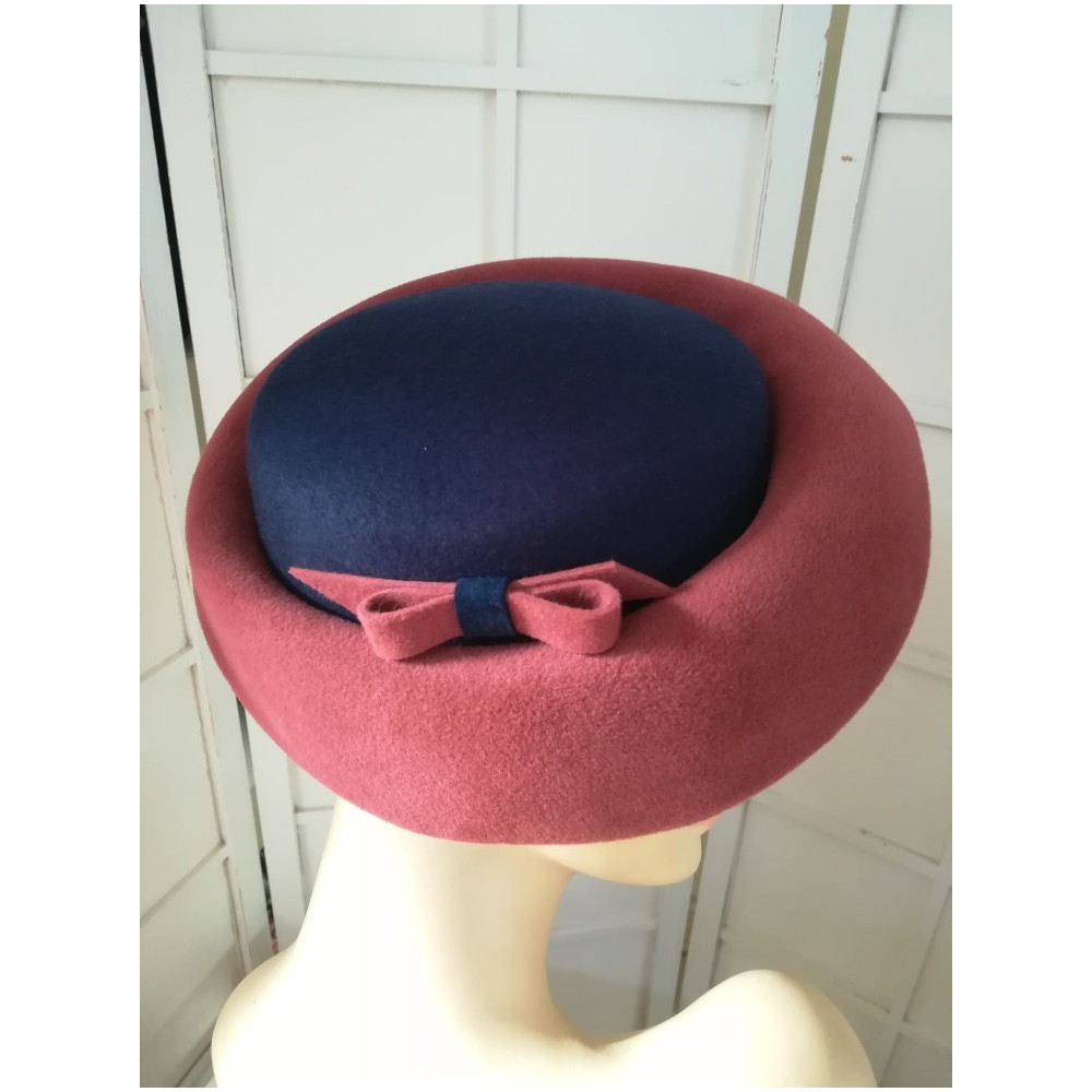 Łucja granatowo herbaciany kapelusz toczek