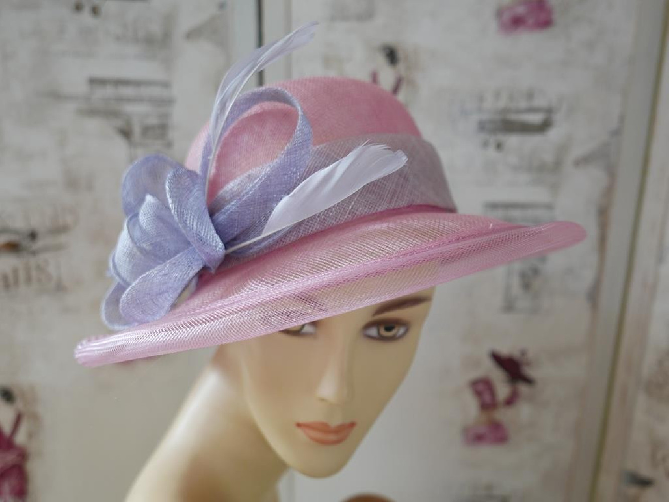 Różowo szary kapelusz sinamay 55-57 cm