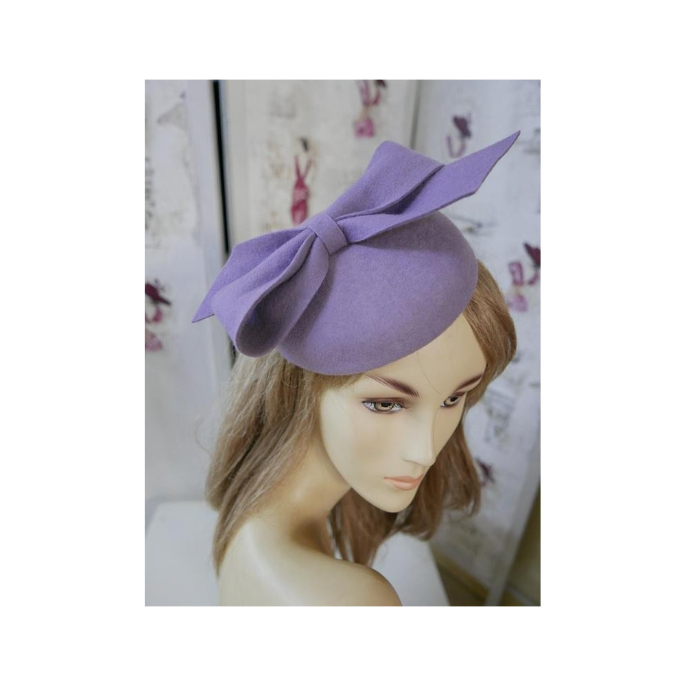 Liliowy  z kokardą mini toczek filcowy fascynator