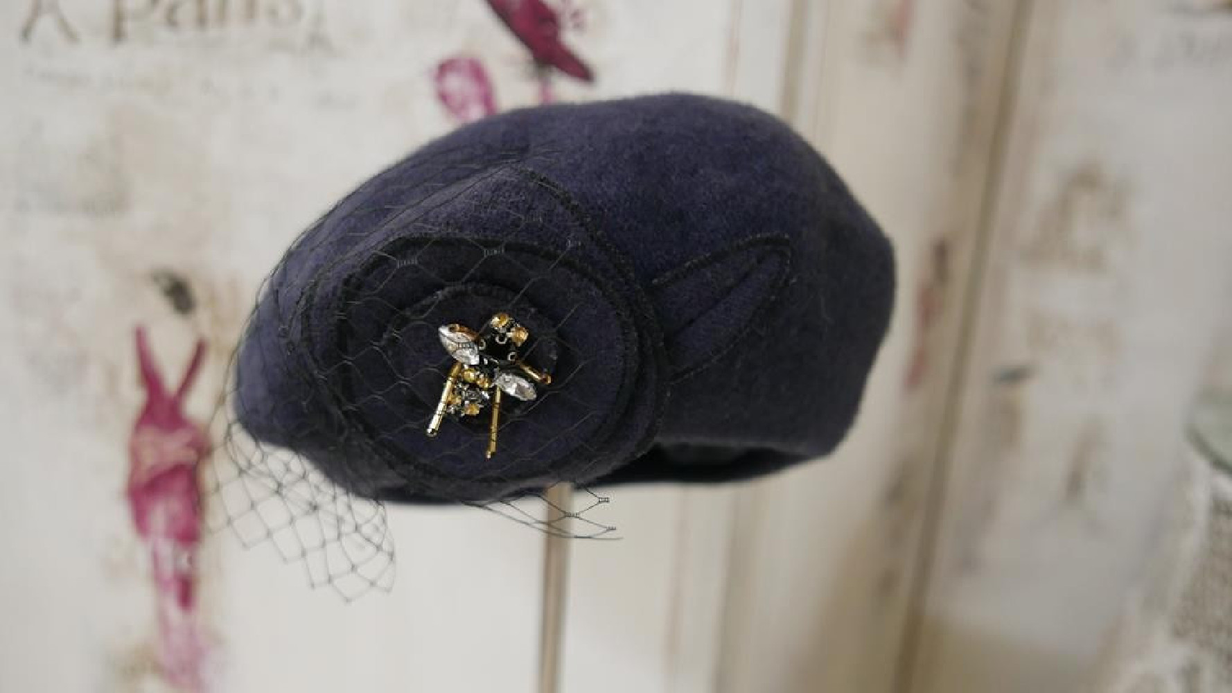 Stalowy beret dzianina wełna z woalką