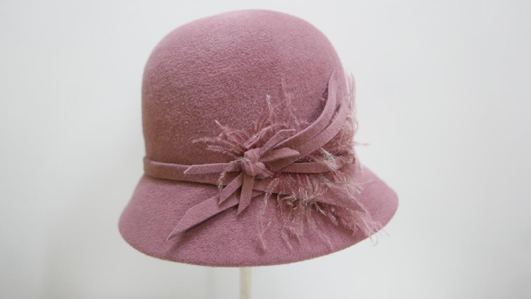 Cloe- różowy pilśniowy retro kapelusz  53-55 cm