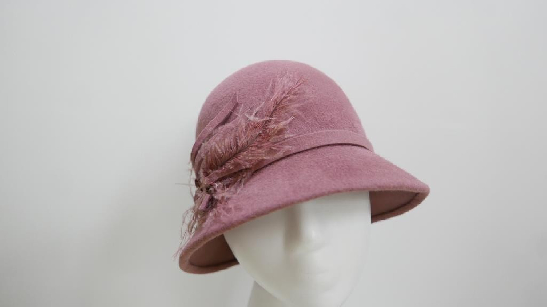 Cloe- różowy pilśniowy retro kapelusz  53-55 cm