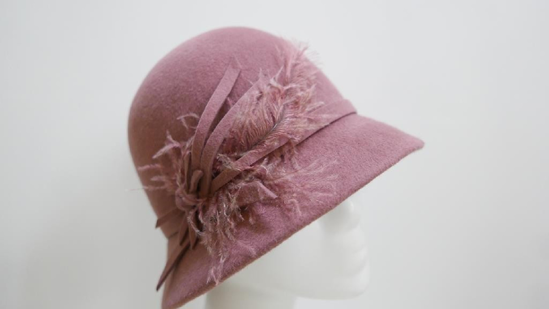 Cloe- różowy pilśniowy retro kapelusz  53-55 cm