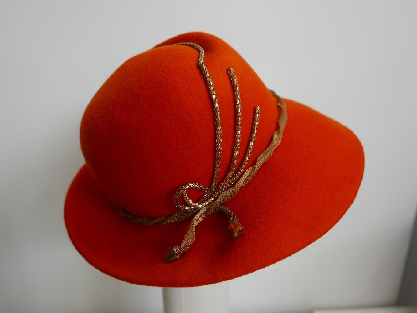 Atena pomarańczowy kapelusz filcowy 54-56cm