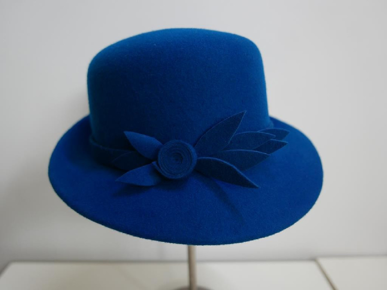 Stenia morski niebieski kapelusz filcowy 54-56cm