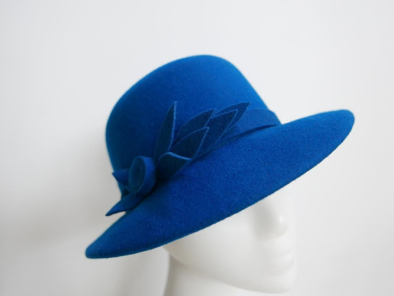Stenia morski niebieski kapelusz filcowy 54-56cm